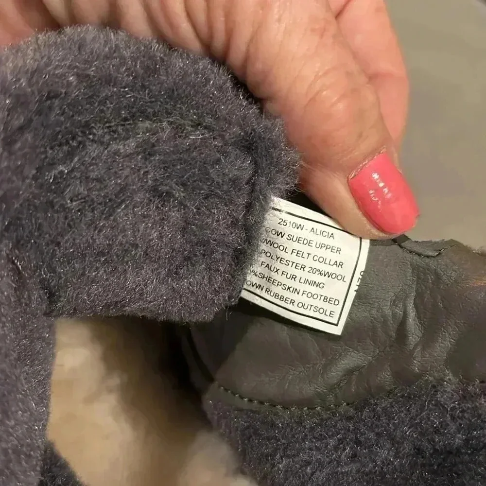 BEARPAW Alicia Never wet boots, cow suede upper, sheepskin foot bed,rugged sole